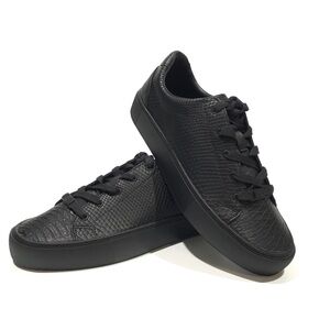 UGG ZILO SNAKE EMBOSSED WOMEN’S SNEAKERS -BLACK -US 9.5 -NEW